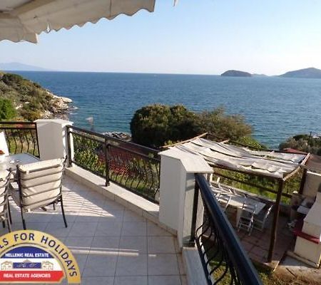 Hellenic Estate Suites Palaiontsiflikion Exterior photo